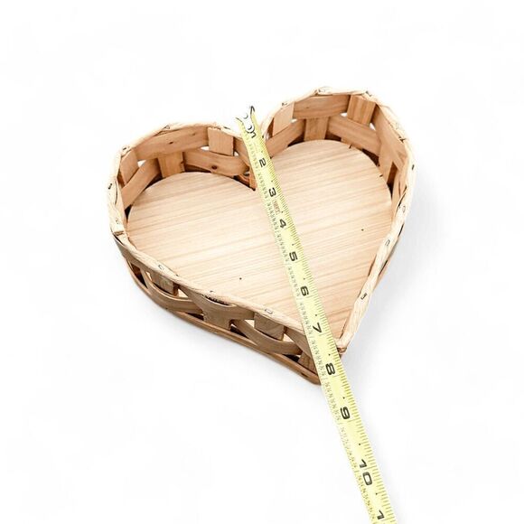 Brand New Rustic Handcrafted Wooden Heart Basket - Picture 5 of 7